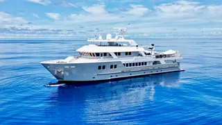 $1M price drop on 49m C. & G. Boatworks motor yacht Compass Rose